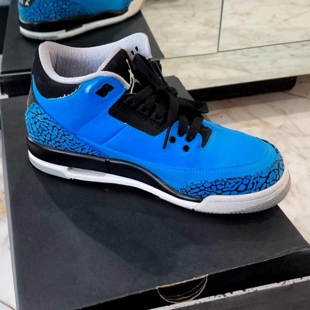 Jordan Powder Blue - Picture 3 of 9